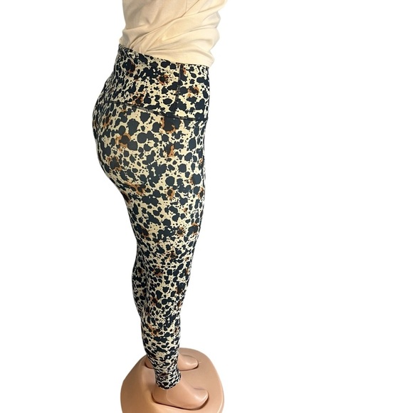 3/$30 🍂 Sage Collective Cheetah Print Ink Splatter Leggings - Picture 5 of 8